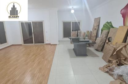 Apartment - 3 Bedrooms - 3 Bathrooms for sale in Al Narges 1 - Al Narges - New Cairo City - Cairo