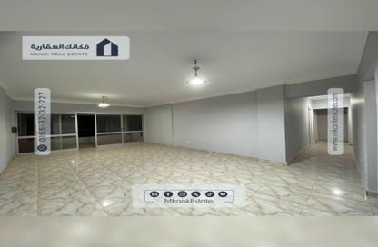 Apartment - 3 Bedrooms - 2 Bathrooms for rent in 8th District - 6 October City - Giza