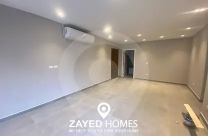 Apartment - 3 Bedrooms - 3 Bathrooms for rent in Village West - Sheikh Zayed Compounds - Sheikh Zayed City - Giza