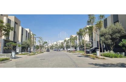 Townhouse - 3 - 3 for sale in Al Burouj Compound - El Shorouk Compounds - Shorouk City - Cairo