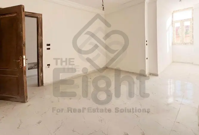 98834452 - Property Image 3