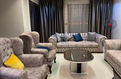 شقة - 3 غرف نوم - 2 حمامات للبيع في شارع نبيل الوقاد - ارض الجولف - مصر الجديدة - القاهرة