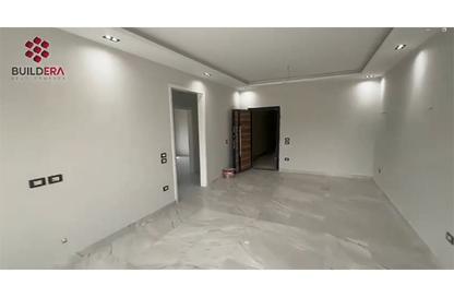 Apartment - 3 Bedrooms - 2 Bathrooms for sale in Bait Alwatan - The 5th Settlement - New Cairo City - Cairo