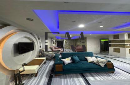Apartment - 4 Bedrooms - 2 Bathrooms for sale in Mostafa Al Nahas St. - 6th Zone - Nasr City - Cairo