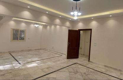 Apartment - 3 Bedrooms - 2 Bathrooms for rent in Al Hussein St. - Dokki - Giza Apartment - 3 Bedrooms - 2 Bathrooms for rent in Al Hussein St. - Dokki - Giza