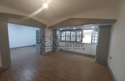 Office Space - 3 Bedrooms - 2 Bathrooms for rent in Gameat Al Dewal Al Arabeya St. - Mohandessin - Giza Office Space - 3 Bedrooms - 2 Bathrooms for rent in Gameat Al Dewal Al Arabeya St. - Mohandessin - Giza