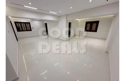 Apartment - 2 Bedrooms - 2 Bathrooms for sale in Al Sadd Al Aali St. - Dokki - Giza