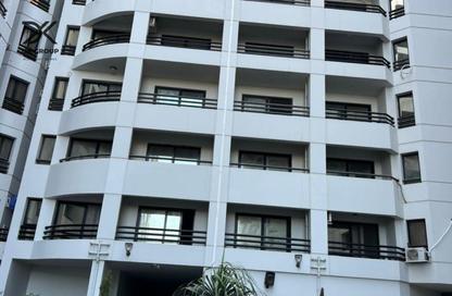 Apartment - 3 Bedrooms - 2 Bathrooms for sale in Smouha - Hay Sharq - Alexandria