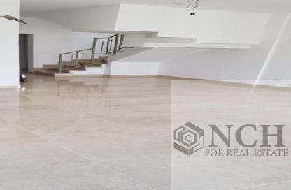 (بنتهاوس  (روف - 3 غرف نوم - 3 حمامات للايجار في مون ريزيدنس - فيفث سكوير - التجمع الخامس - مدينة القاهرة الجديدة - القاهرة