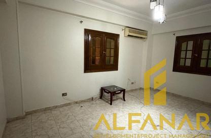 Apartment - 3 Bedrooms - 1 Bathroom for sale in El Narges Buildings - Al Narges - New Cairo City - Cairo Apartment - 3 Bedrooms - 1 Bathroom for sale in El Narges Buildings - Al Narges - New Cairo City - Cairo