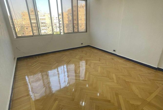 8575930 - Property Image 2