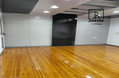 Office Space - Studio - 3 Bathrooms for rent in Ismailia Desert Road - El Nozha El Gadida - El Nozha - Cairo