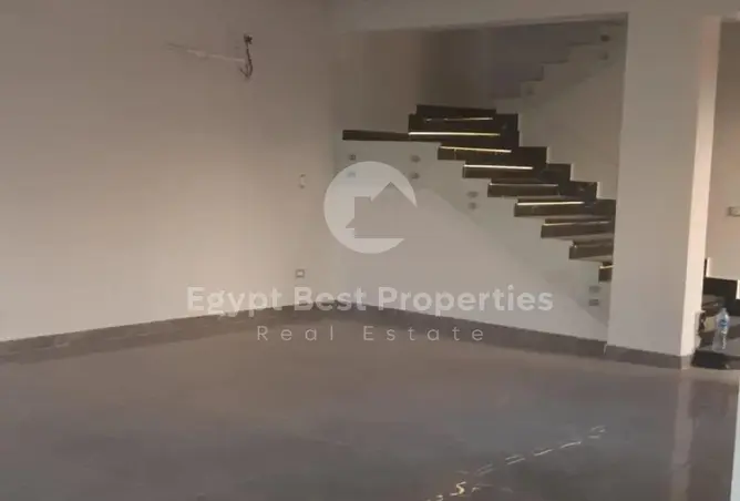 114899353 - Property Image 2