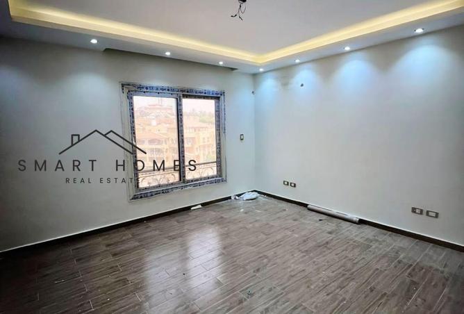 98831625 - Property Image 3