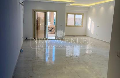 Apartment - 3 Bedrooms - 2 Bathrooms for sale in North Lotus - El Lotus - New Cairo City - Cairo