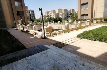 Apartment - 2 Bedrooms - 2 Bathrooms for sale in Palm Hills Village Gate - South Investors Area - New Cairo City - Cairo