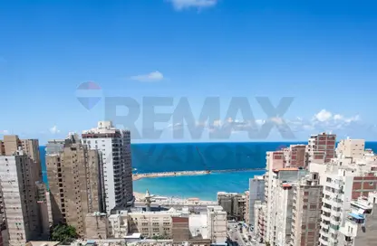 Apartment - 4 Bedrooms - 3 Bathrooms for rent in Mahmoud Al Essawy St. - Miami - Hay Awal El Montazah - Alexandria
