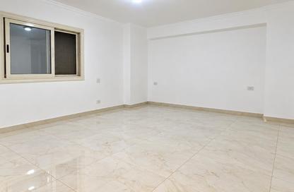 Apartment - 3 - 3 for sale in Doctor Ali Mosharafa St. - Al Narges 6 - Al Narges - New Cairo City - Cairo