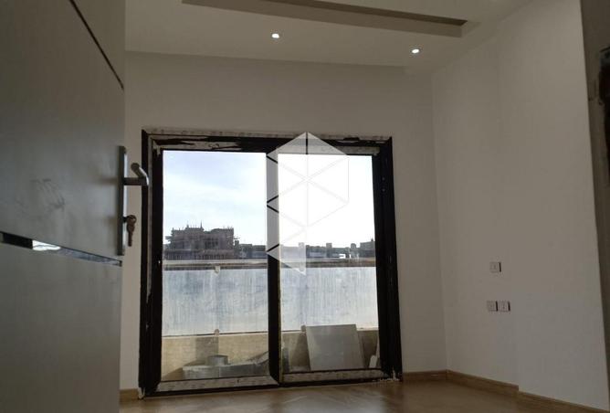 8689983 - صورة العقار 2