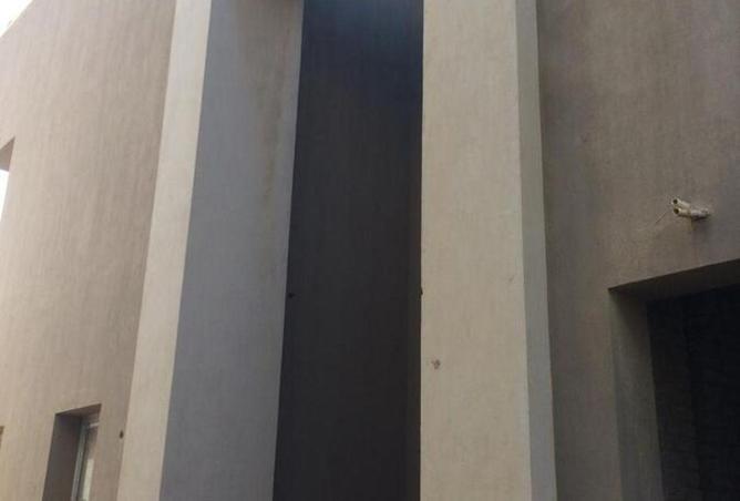 8641704 - Property Image 2