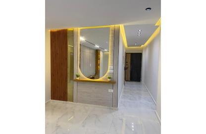 Apartment - 3 Bedrooms - 2 Bathrooms for sale in Gate 1 - Khofo - Hadayek El Ahram - Giza