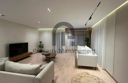 شقة - 3 غرف نوم - 3 حمامات للايجار في غرب الجولف - كمبوندات القطامية - القطامية - مدينة القاهرة الجديدة - القاهرة