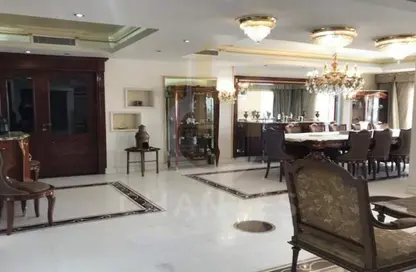 Apartment - 5 Bathrooms for sale in Cornish El Nile St. - Maadi - Hay El Maadi - Cairo
