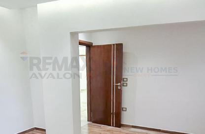 Apartment - 2 Bedrooms - 1 Bathroom for rent in Saba Basha - Hay Sharq - Alexandria