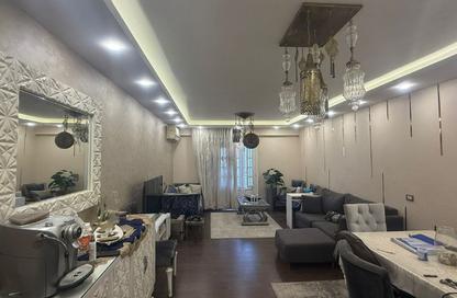 Apartment - 3 Bedrooms - 2 Bathrooms for sale in Hadayek Al Mohandessin - 4th District - Sheikh Zayed City - Giza