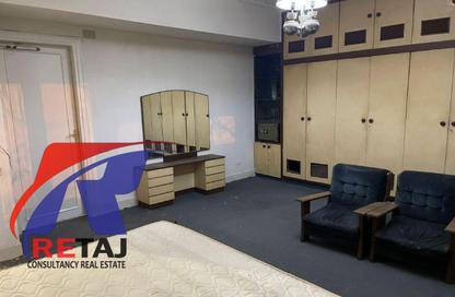 Apartment - 5 Bedrooms - 2 Bathrooms for rent in Abd Al Aziz Fahmy St. - Heliopolis Square - El Nozha - Cairo
