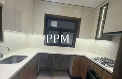 Apartment - 2 Bedrooms - 2 Bathrooms for rent in Moon Residences - Fifth Square - The 5th Settlement - New Cairo City - Cairo