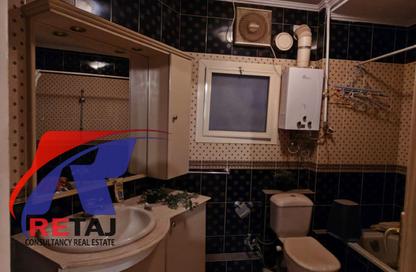 Apartment - 3 Bedrooms - 3 Bathrooms for sale in Makram Ebeid St. - 6th Zone - Nasr City - Cairo