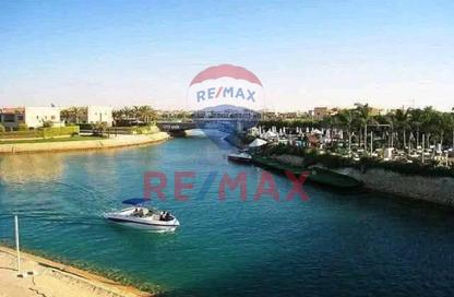 شاليه - 2 غرف نوم - 2 حمامات للبيع في دايركشن وايت - راس الحكمة - الساحل الشمالي