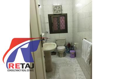 شقة - 4 - 3 للبيع في شارع هشام لبيب - المنطقة الثامنة - مدينة نصر - القاهرة شقة - 4 - 3 للبيع في شارع هشام لبيب - المنطقة الثامنة - مدينة نصر - القاهرة