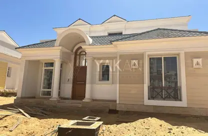 Villa - 4 Bedrooms - 3 Bathrooms for sale in Mountain View iCity - 5th Settlement Compounds - The 5th Settlement - New Cairo City - Cairo