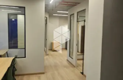 مساحات مكتبية - 6 غرف نوم - 2 حمامات للايجار في ديستريكت 5 - كمبوندات التجمع الخامس - التجمع الخامس - مدينة القاهرة الجديدة - القاهرة