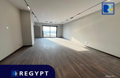 طابق كامل - استوديو - 7 حمامات للايجار في شارع كورنيش النيل - المعادي - حي المعادي - القاهرة
