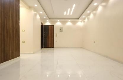Apartment - 3 Bedrooms - 2 Bathrooms for rent in Gate 1 - Khofo - Hadayek El Ahram - Giza