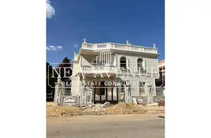 Palace - 7 Bedrooms - 7 Bathrooms for sale in Al Shorouk Road - 1st Neighborhood - 9th District - Shorouk City - Cairo