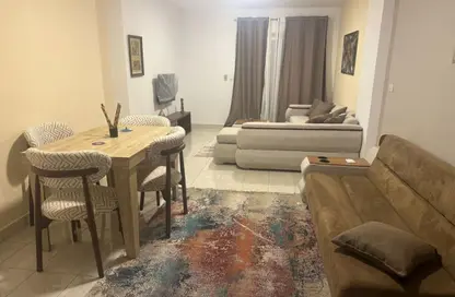 شقة - 2 غرف نوم - 1 حمام للايجار في شارع ابن الهيثم - الرحاب المرحلة الخامسة - الرحاب - مدينة القاهرة الجديدة - القاهرة شقة - 2 غرف نوم - 1 حمام للايجار في شارع ابن الهيثم - الرحاب المرحلة الخامسة - الرحاب - مدينة القاهرة الجديدة - القاهرة