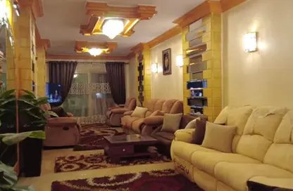 شقة - 3 غرف نوم - 2 حمامات للبيع في المنطقة التاسعة - مدينة نصر - القاهرة