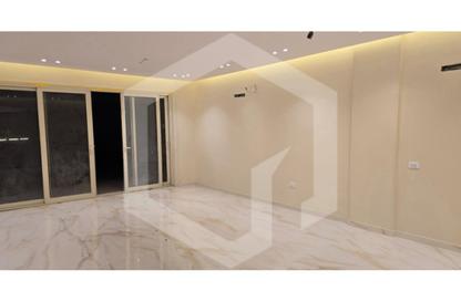 شقة - 3 غرف نوم - 2 حمامات للايجار في جرين 3 - الحي الثاني - الشيخ زايد - الجيزة