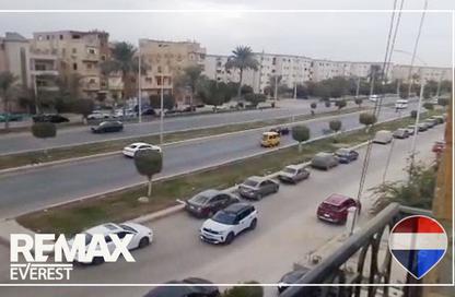 شقة - 3 غرف نوم - 2 حمامات للبيع في الحي الثامن - الشيخ زايد - الجيزة