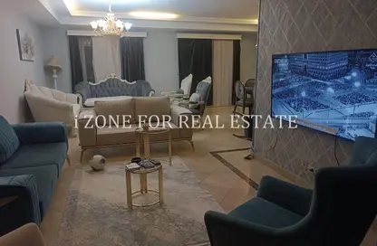 Villa - 4 Bedrooms - 3 Bathrooms for rent in Madinaty - Cairo