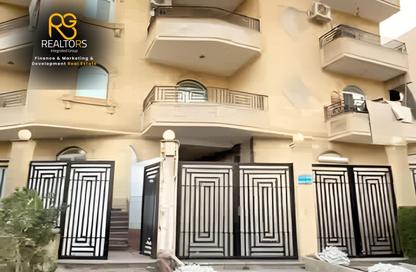دوبلكس - 4 غرف نوم - 3 حمامات للبيع في الحي الثالث عشر - الشيخ زايد - الجيزة دوبلكس - 4 غرف نوم - 3 حمامات للبيع في الحي الثالث عشر - الشيخ زايد - الجيزة