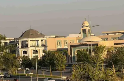 شقة - 4 غرف نوم - 3 حمامات للبيع في B10 - مدينتي - القاهرة