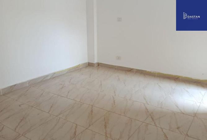 70108623 - Property Image 2