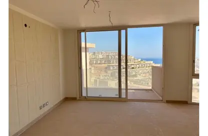 شقة - 3 غرف نوم - 3 حمامات للبيع في المونت جلاله - العين السخنة - السويس