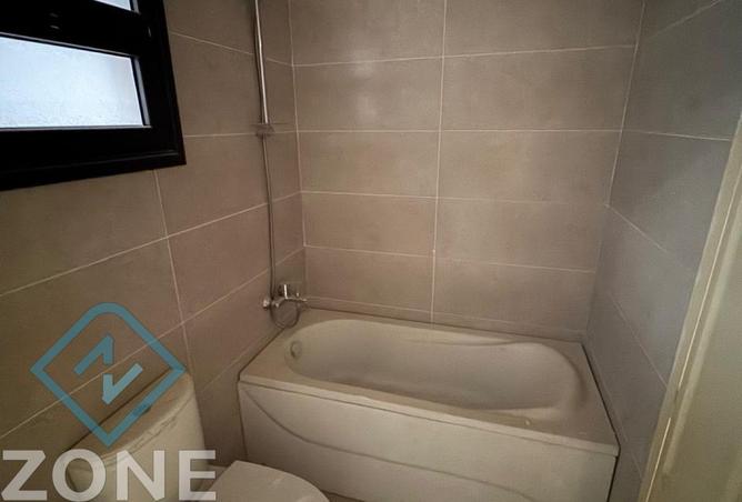 8667001 - Property Image 3