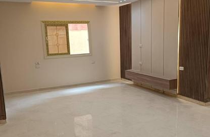 Apartment - 3 Bedrooms - 1 Bathroom for sale in Gate 1 - Khofo - Hadayek El Ahram - Giza Apartment - 3 Bedrooms - 1 Bathroom for sale in Gate 1 - Khofo - Hadayek El Ahram - Giza